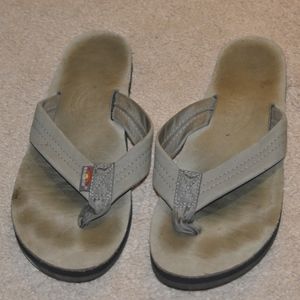Rainbow Flip Flops Gray Size Medium